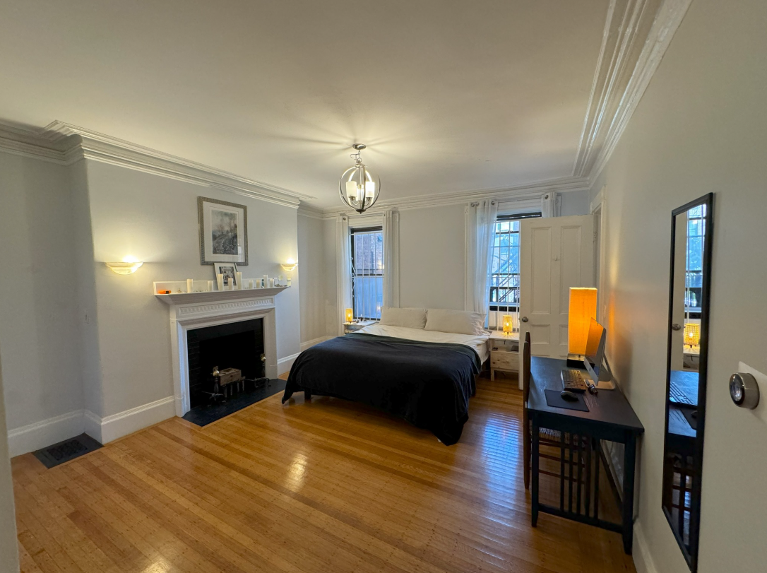 Large Luxurious and sunny APARTMENT FOR RENT BY OWNER - Apartments in Boston - Image 4 of 5