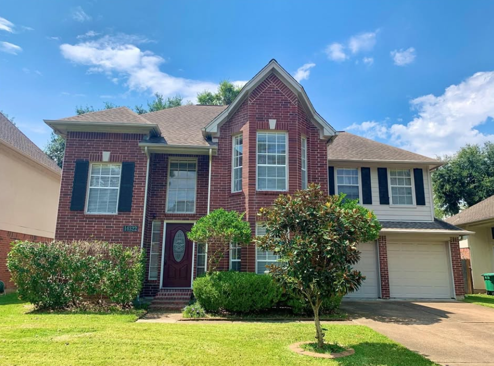 🏡✨ Beautiful Move-In Ready Home in Bay Glen! ✨🏡 in Houston — Houses