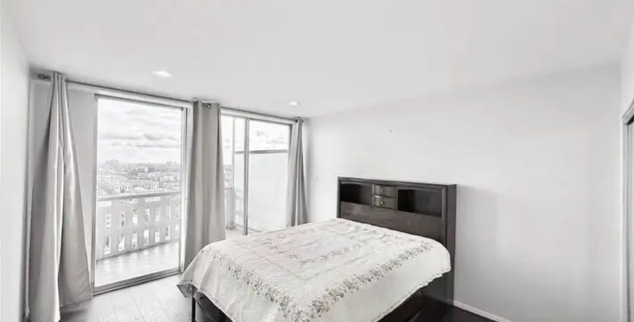 FOR RENT – DOWNTOWN HOUSTON HIGH-RISE LIVING - Apartments in Houston - Image 7 of 10