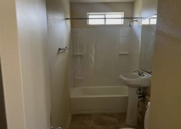 FOR RENT in 1201 Gillette St Houston - Apartments in Houston - Image 6 of 6
