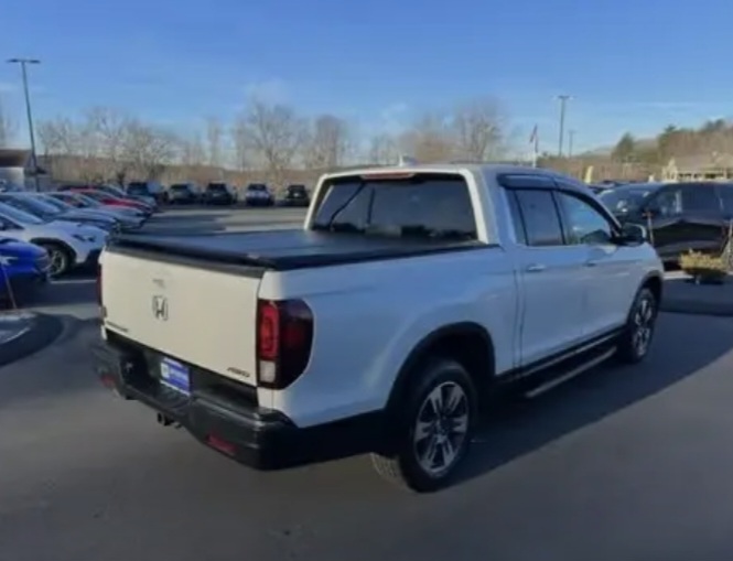 For Sale 2017 Honda Ridgeline RTL-E AWD/4WD! - Cars in Acton - Bild 3 of 7