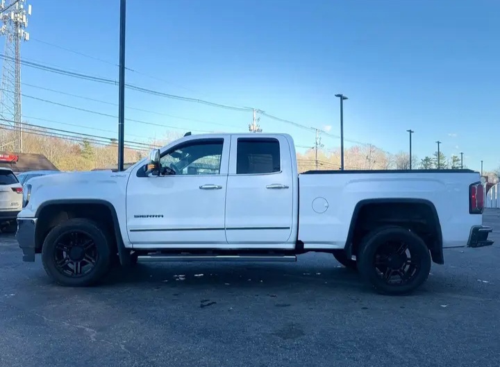 GMC Sierra 1500 Double Cab SLT Pickup For sale - Cars in Stoughton - 이미지 2 of 10