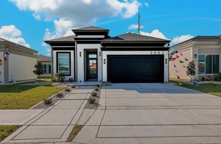 gorgeous three-bedroom for sale in Edinburg, TX in Edinburg — Houses