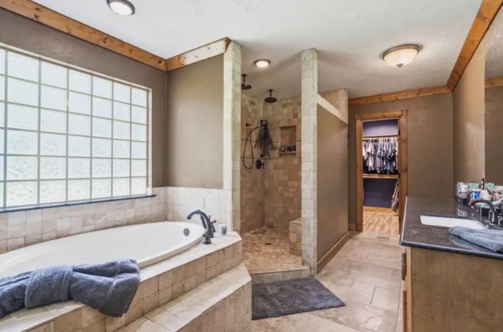 🏡 Home is More Than a Place... It's a Feeling ❤️ For sale - Houses in Houston - Image 2 of 10