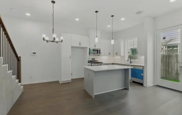 House For Rent or Sale in Houston - Houses in Houston - Image 5 of 9