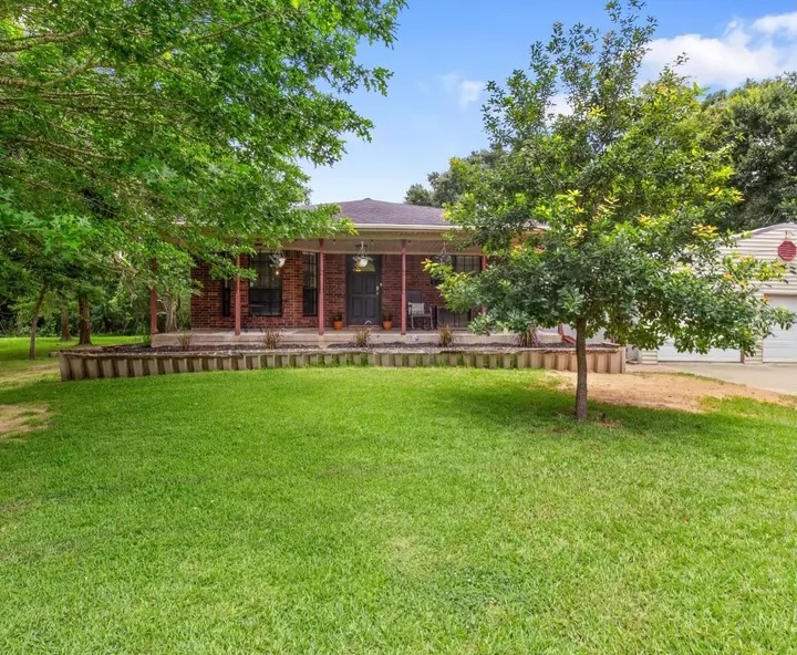 House for sale in Sweeny, TX - Houses in Sweeny - Image 10 of 10