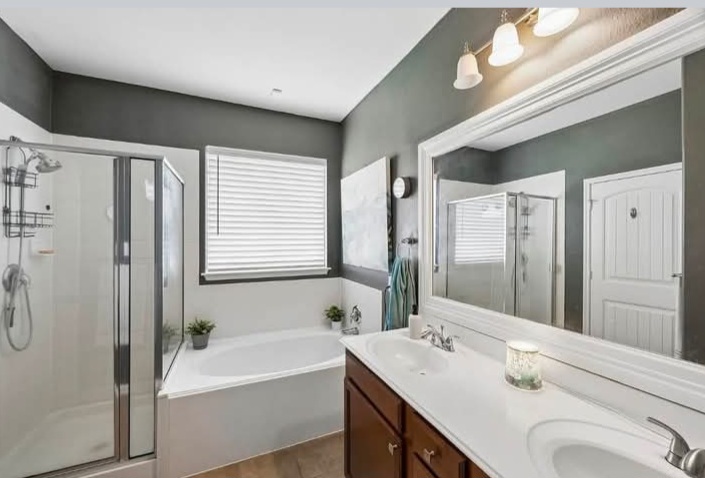 House for sale in Tomball, TX - Houses in Tomball - Image 9 of 10