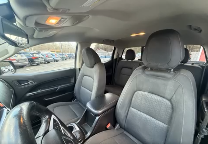 🚗 2016 GMC Canyon Crew Cab SLE Pickup 4D (5 ft) - Cars in Boston - Image 5 of 5