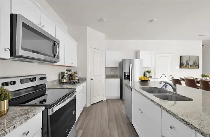 Houses for sale in different locations (HOUSTON, MAGNOLIA, CONROE, MONTGOMERY...) - Houses in Houston - Image 2 of 4