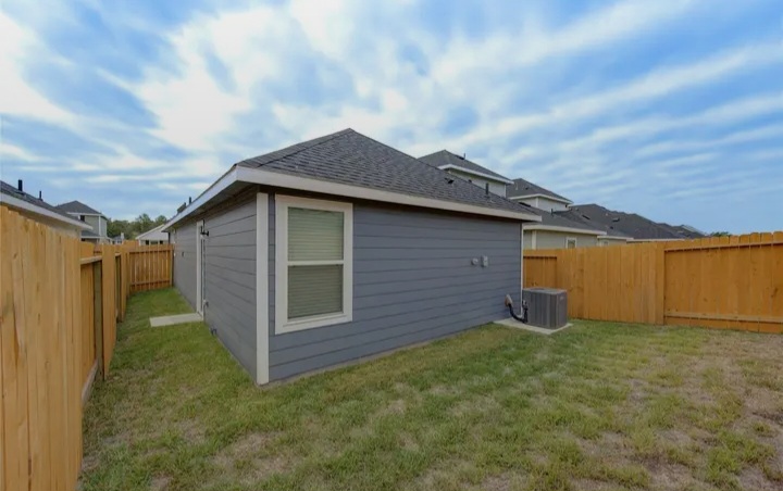 🏡 FOR RENT | Brand New Home in Conroe - Houses in Conroe - Image 5 of 5