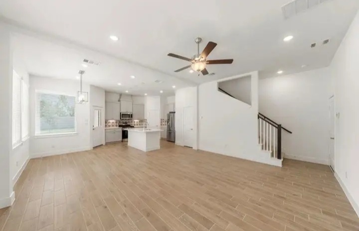 leasing my brand-new home in Bridgeland - Houses in Cypress - Image 5 of 10