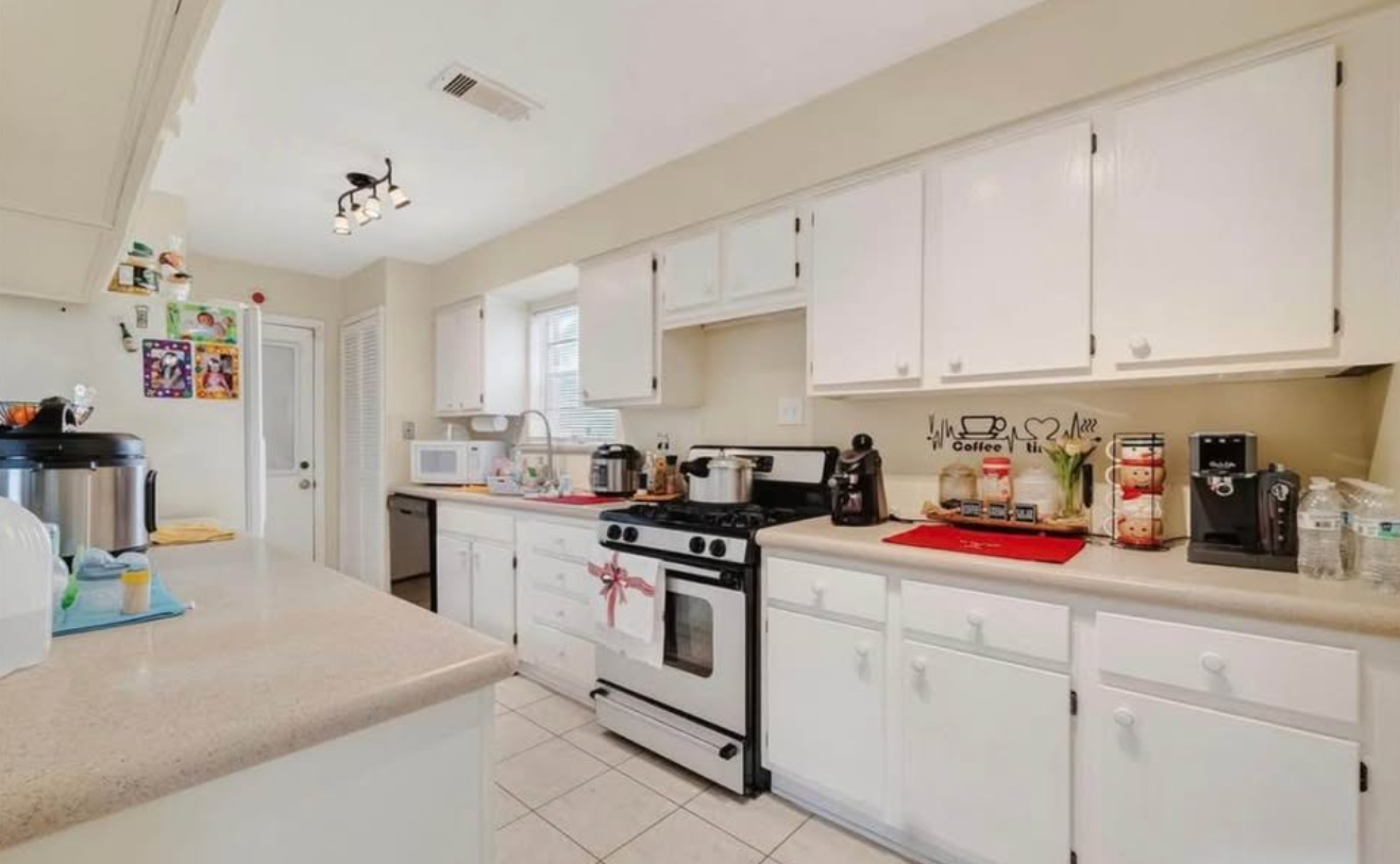 Beautiful house for sale at Windswept Ln, Houston - Houses in Houston - Image 3 of 5