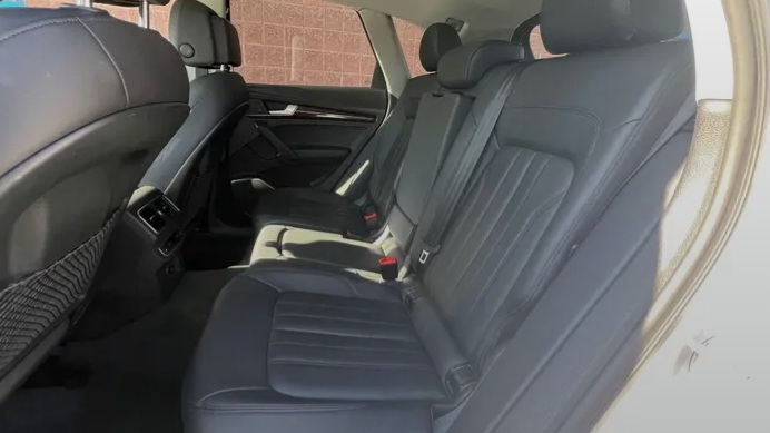 Audi Q5 2018 for sale in Lawrence - Cars in Lawrence - Image 4 of 5