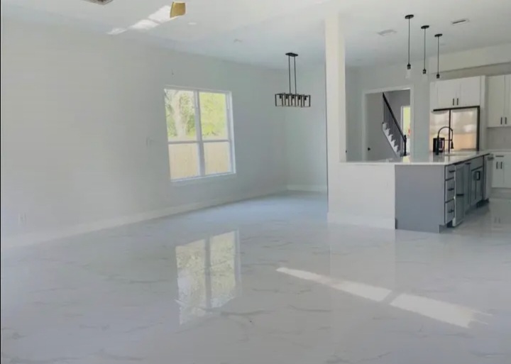 Modern Home for Rent – Move-In Ready! - Houses in Houston - Image 5 of 9