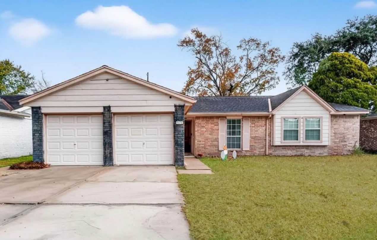 Beautiful house for sale at Windswept Ln, Houston in Houston — Houses