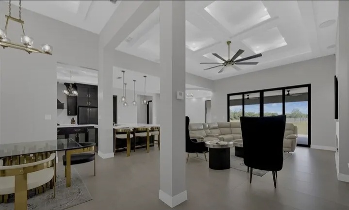 🏡 Luxury Modern Estate on 1 Acre in Edinburg - Houses in Edinburg - รูปภาพ 4 of 5