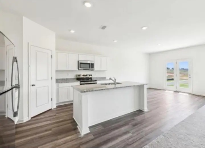 🎉New Construction for sale in BROOKSHIRE!! (Near Katy) - Houses in Brookshire - Bild 2 of 10