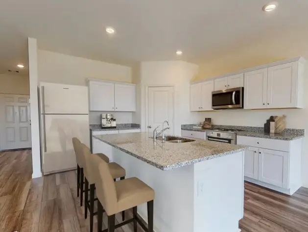 🎉New Construction for sale in BROOKSHIRE!! (Near Katy) - Houses in Brookshire - Bild 3 of 10