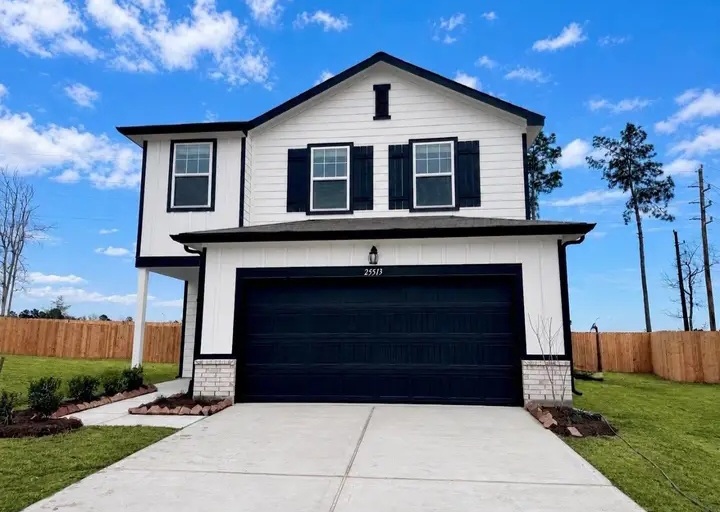 New construction home on huge 13,463 SQ FT CULDESAC LOT! 🎉 in Houston — Houses