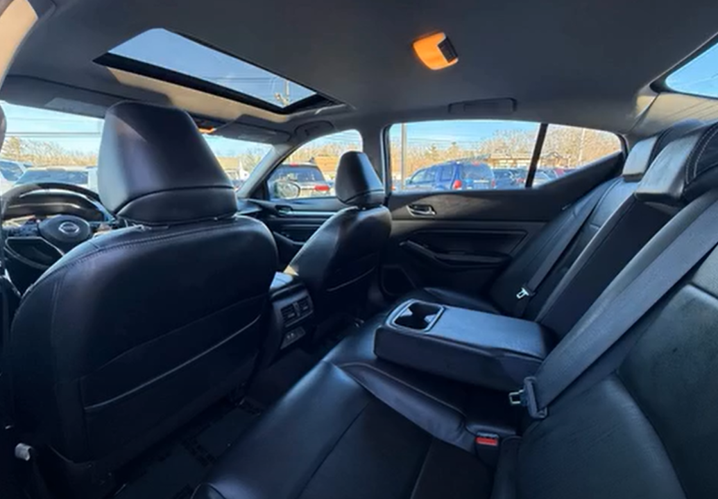 Nissan Altima 2.5 Platinum AWD Sedan 4D 2020 - Cars in Stoughton - Bild 6 of 10