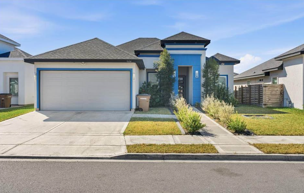 🏡 Now Leasing in Edinburg! Competitive price in Edinburg — Houses
