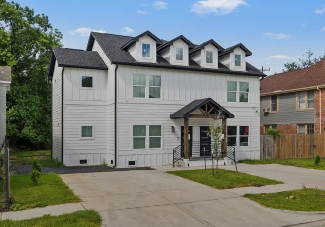 🏡 NOW LEASING IN THIRD WARD! 🏡 IN HOUSTON, TX - Houses in Houston - Image 2 of 7