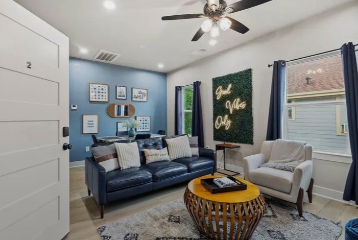 🏡 NOW LEASING IN THIRD WARD! 🏡 IN HOUSTON, TX - Houses in Houston - Image 3 of 7