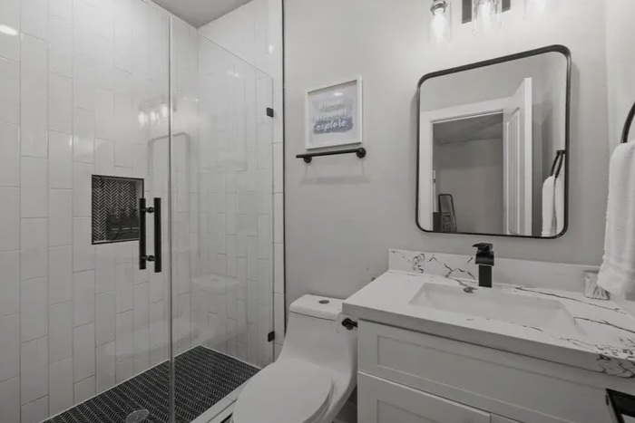 🏡 NOW LEASING IN THIRD WARD! 🏡 IN HOUSTON, TX - Houses in Houston - Image 5 of 7