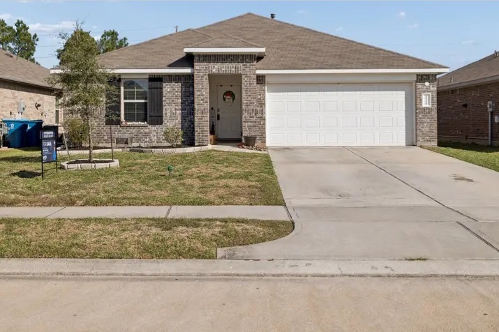 Beautiful move-in ready home in Porter’s Mill in New Caney in Houston — Houses