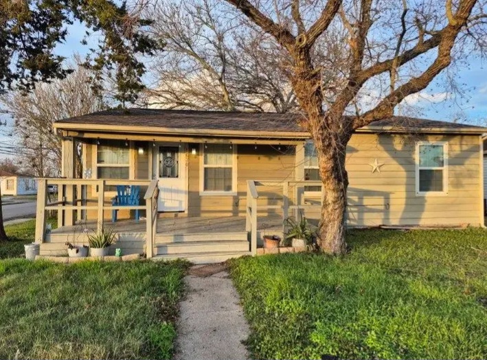 PRICE DROP – New Flip Opportunity in Freeport in Freeport — Houses
