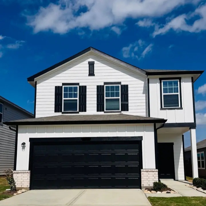 Insane deal on new Construction in MAGNOLIA — Houses