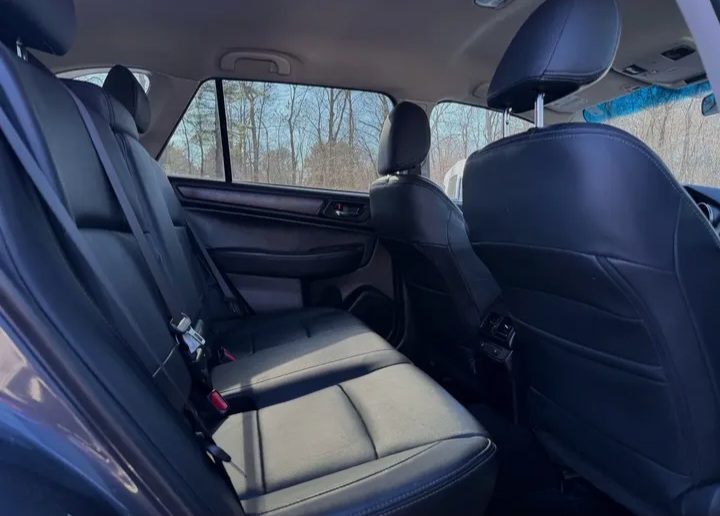 Subaru Outback 3.6 limited Wagon 4D - Cars in Washington - Image 5 of 5