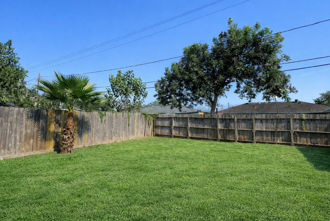 Residential Lease‑To-Own / Owner Financing Available in Ogilvie St, Houston, TX - Houses in Houston - Image 7 of 8