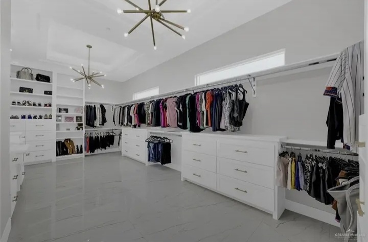 🏡 Luxury Modern Estate on 1 Acre in Edinburg - Houses in Edinburg - 이미지 5 of 5