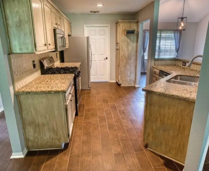 spacious home for sale in Angleton - Houses in Angleton - Bild 9 of 10