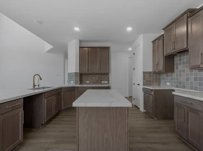 stunning 4-bedroom, 3.5-bath home for sale in Brookshire - Houses in Brookshire - Image 2 of 10