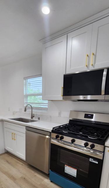 Remodeled House in BELL for Lease  2 Beds, 2 baths, backyard - Houses in Los Angeles - Imagem 2 of 5