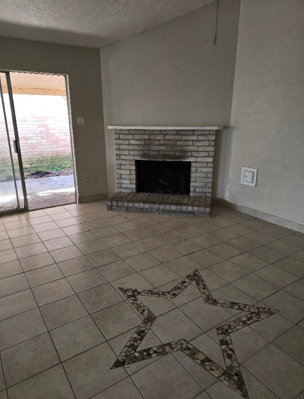 🏡 Investment Opportunity in Catalina Village! - Houses in Houston - Image 3 of 5