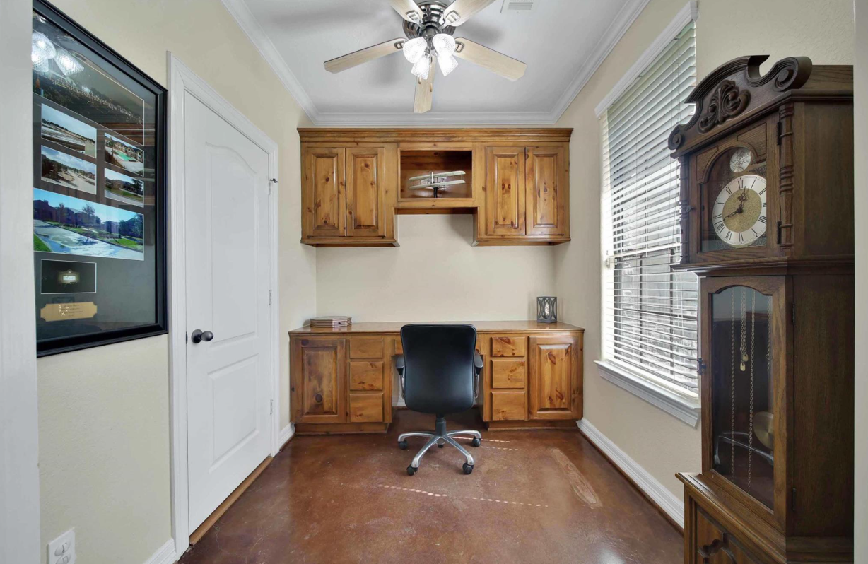 🏡 Montgomery, TX | 1 Acre • 1.5-Story • Timeless Style 🏡 - Houses in Houston - 图像 2 of 5